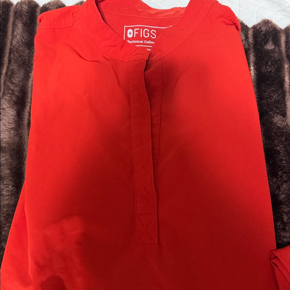 Figs Winning Red scrub set FreeX